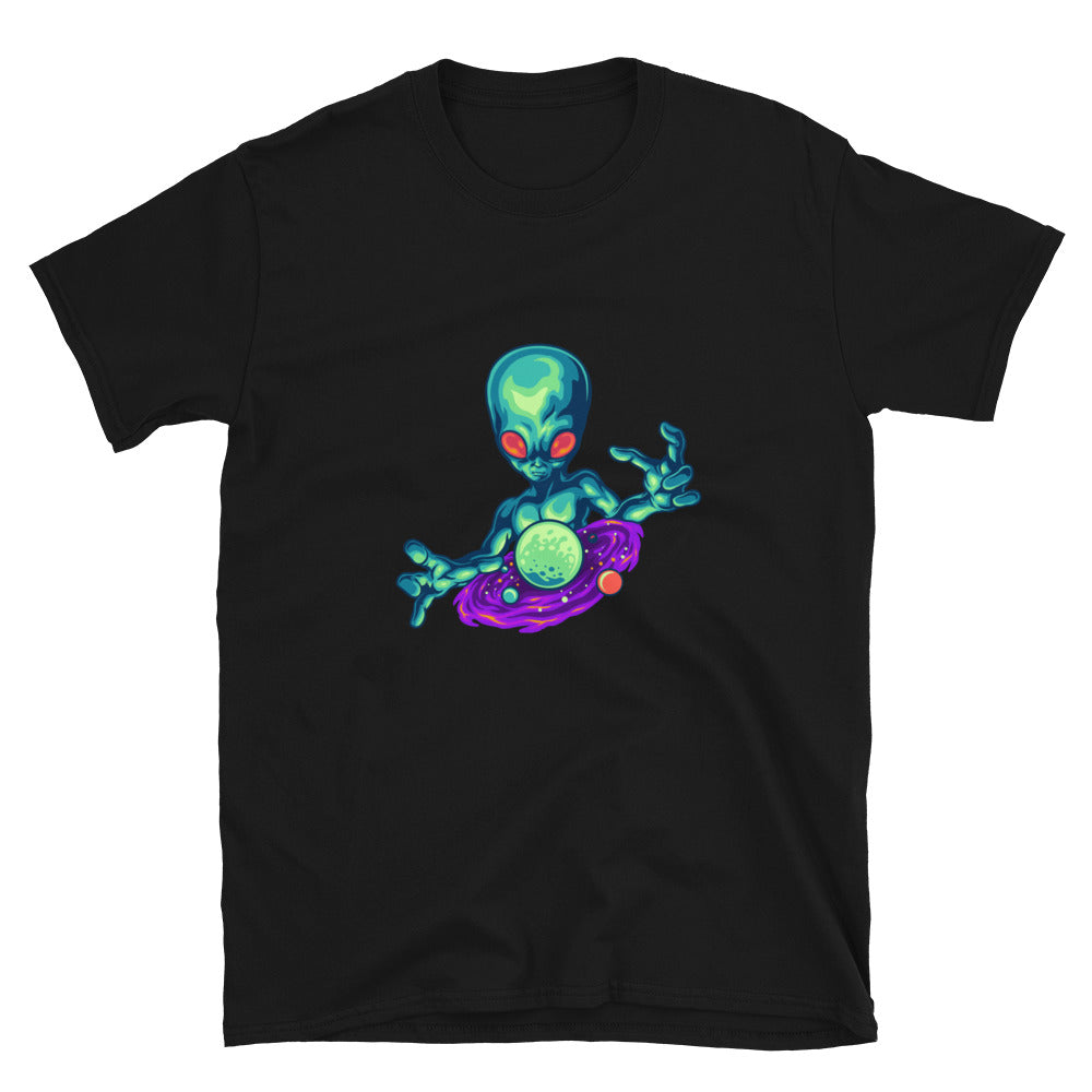 Gruseliges Alien und seine Galaxie Fit Unisex Softstyle T-Shirt