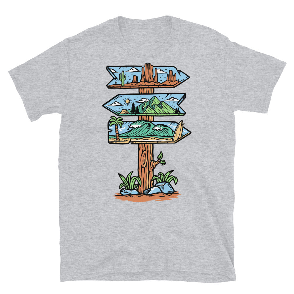 señal de tráfico hacia un paisaje natural Fit Unisex Softstyle Camiseta