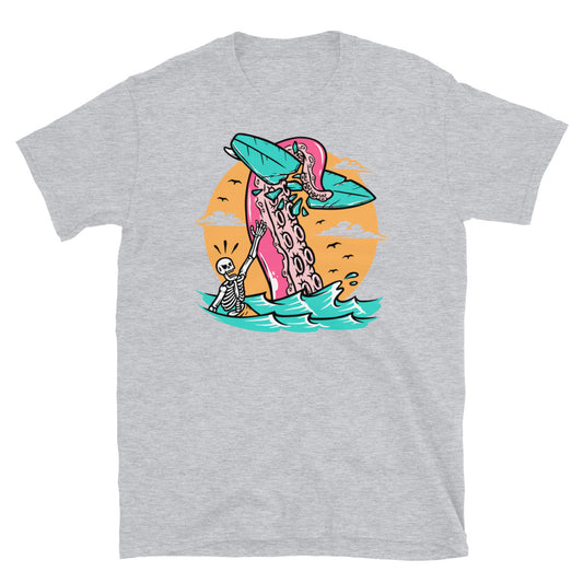 Octopus attack surfer Fit Unisex Softstyle T-Shirt