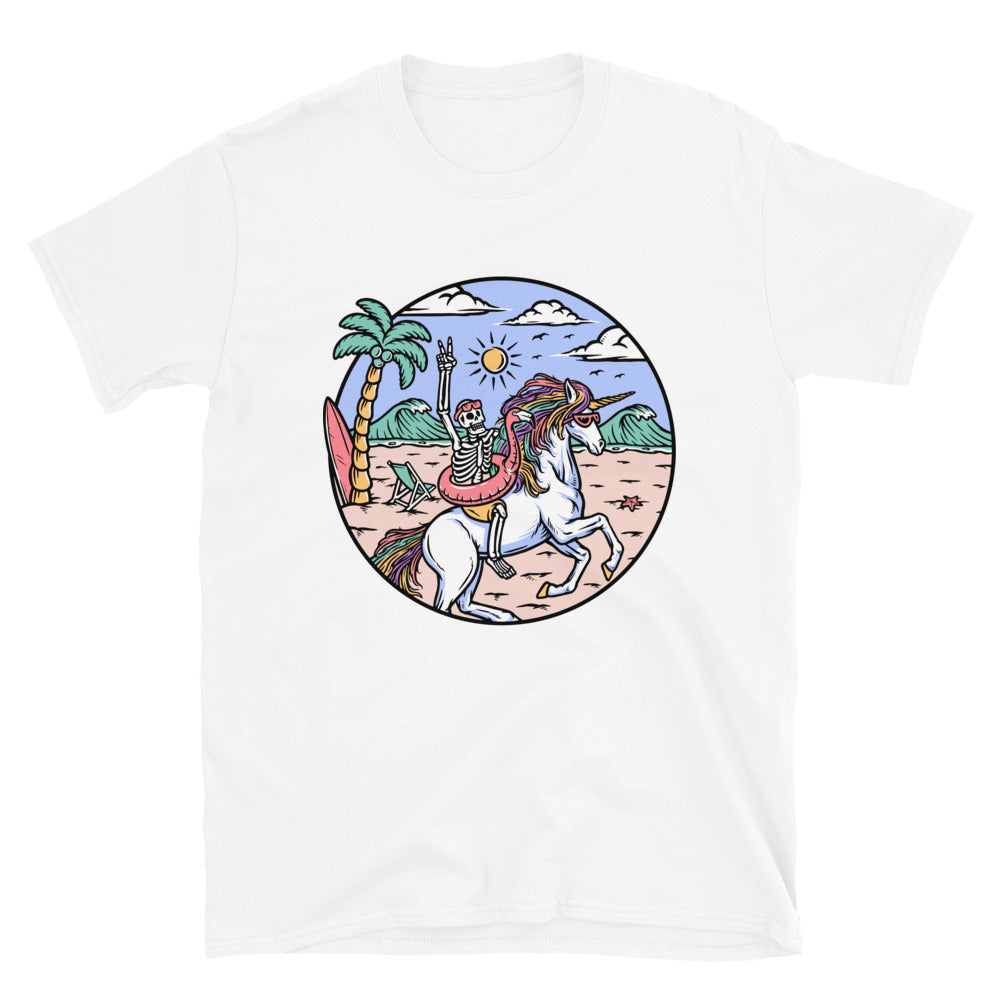 skull riding a unicorn on the beach Fit Unisex Softstyle T-Shirt