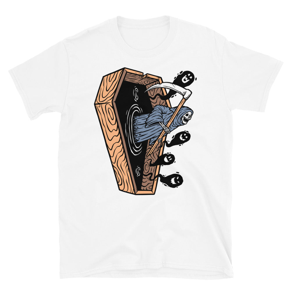 Grim reaper came out of the Coffin - Fit Unisex Softstyle T-Shirt