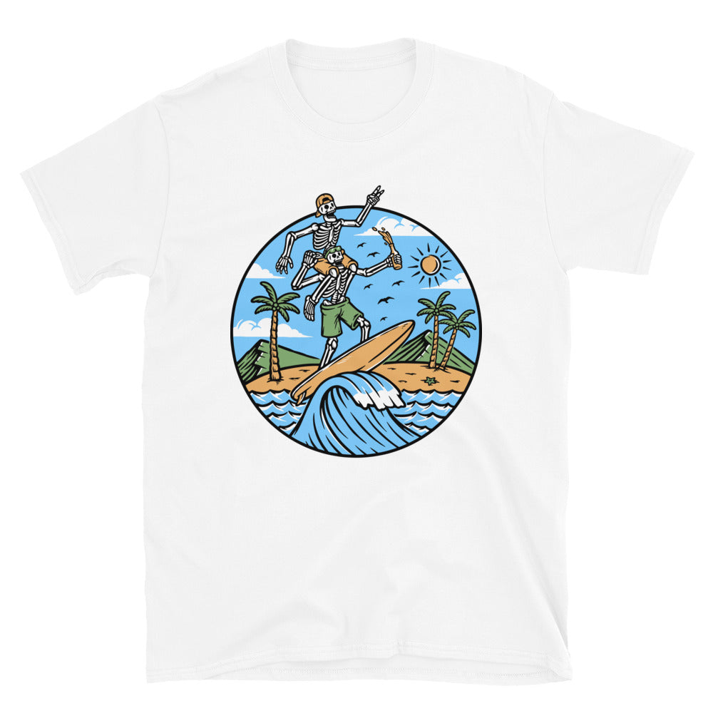 Two skull surfers on the beach Fit Unisex Softstyle T-Shirt